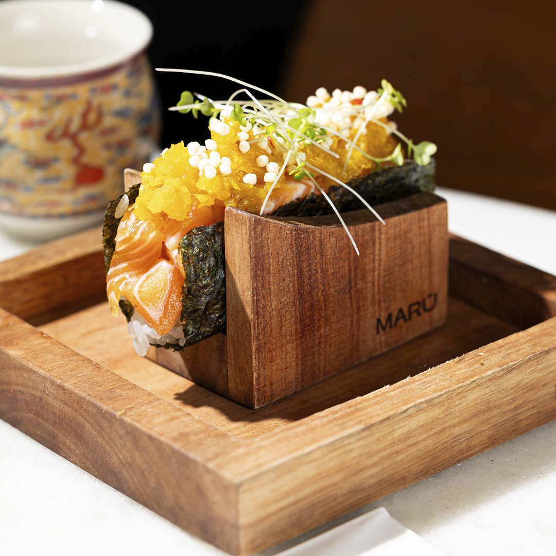 Hand Roll Salmão_MARÚ